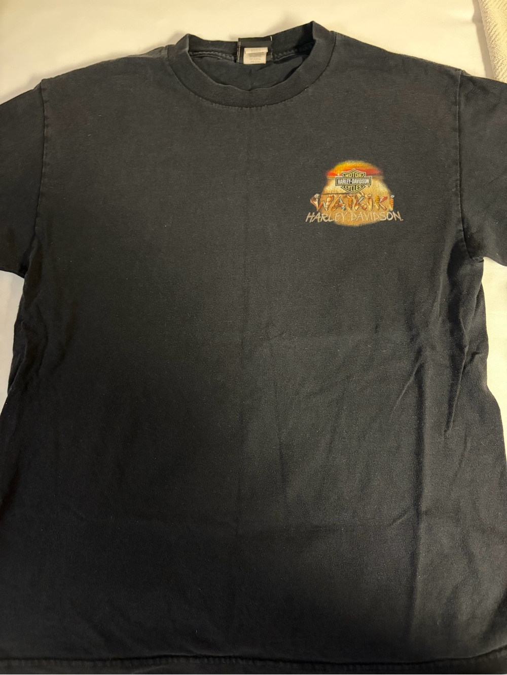 Men’s Vintage Harley Davidson Waikiki Shirt #harleydavidson #vintage #hawaii